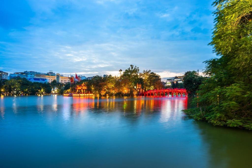 Hotel Des Arts - The Noble Hanoi Bagian luar foto